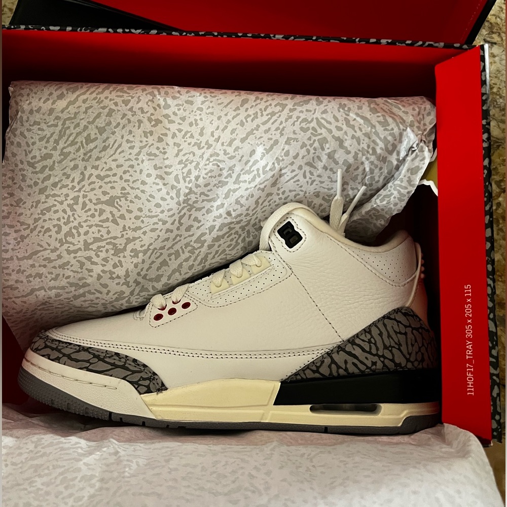 Air Jordan 3 Retro Kids' Grade School — SIZE 6.5Y or 8 Women’s